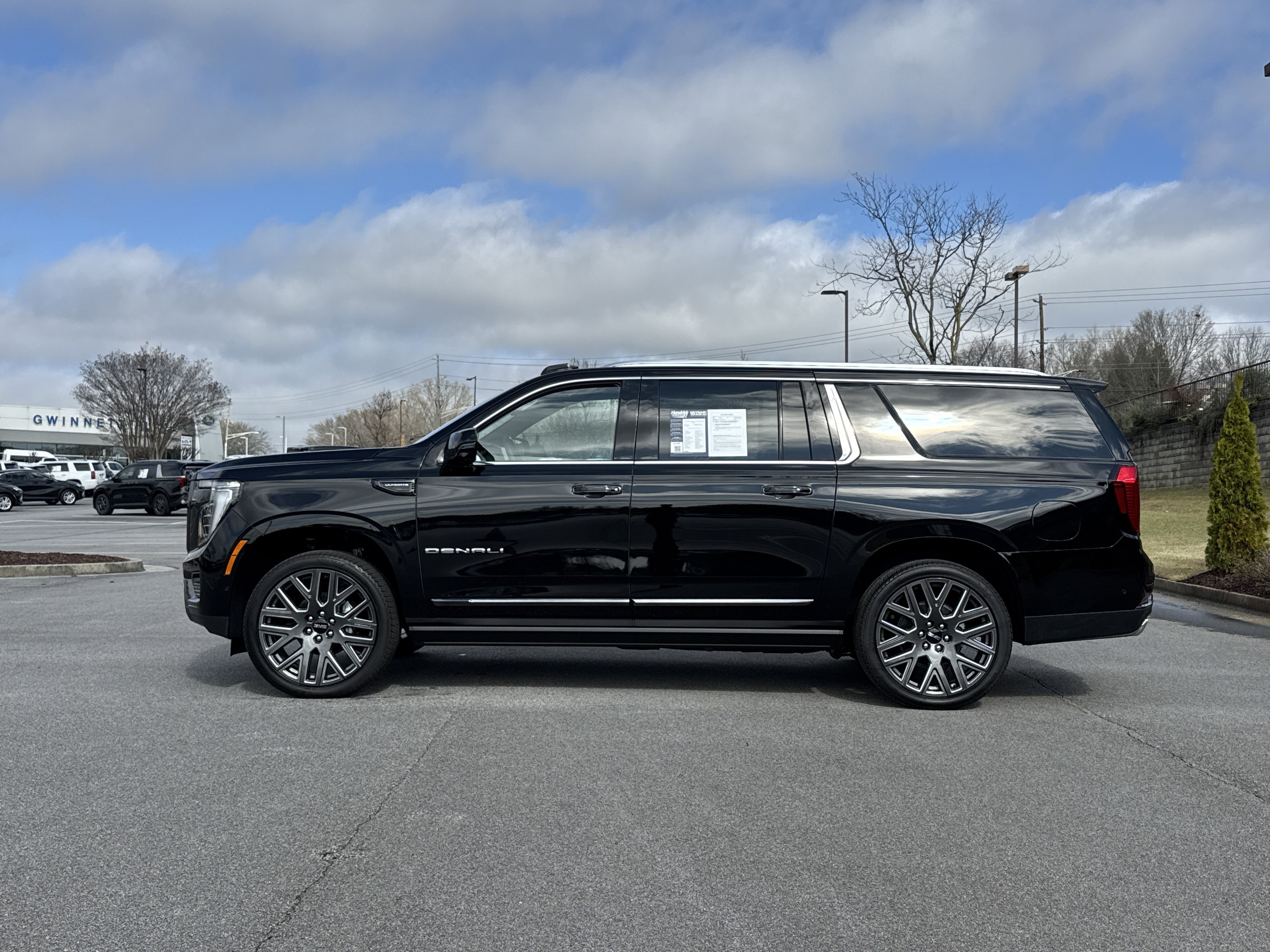 Used 2026 GMC Yukon XL Denali Ultimate w/ LPO, Floor Liner Package image 6