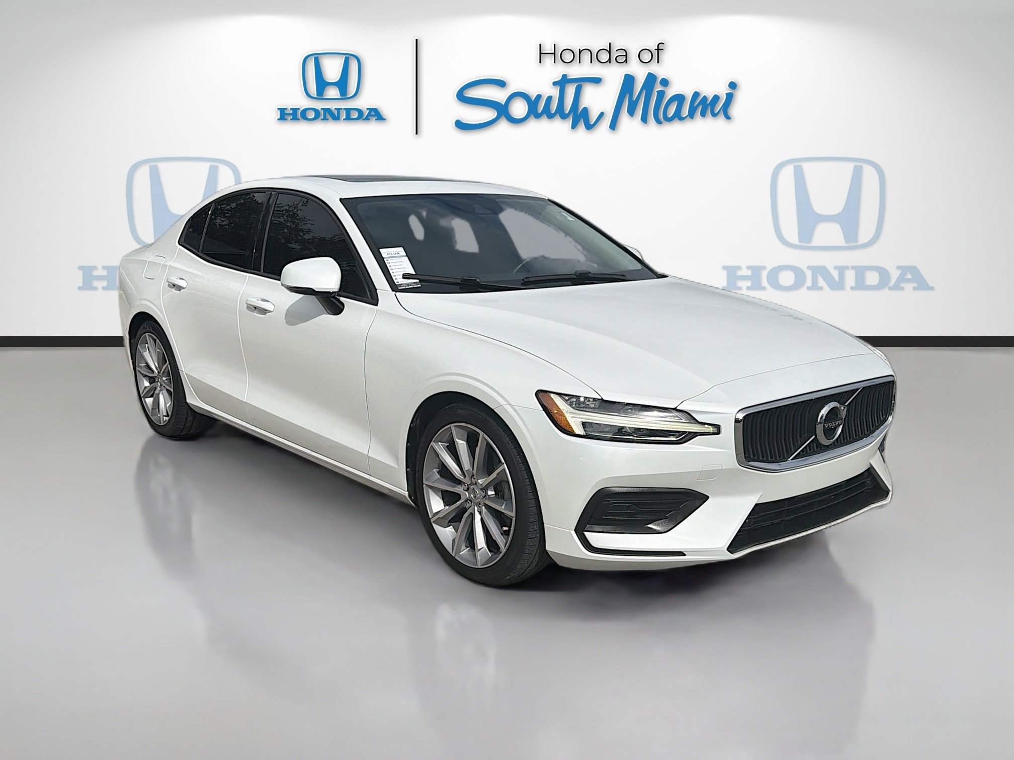 Used 2020 Volvo S60 T5 Momentum