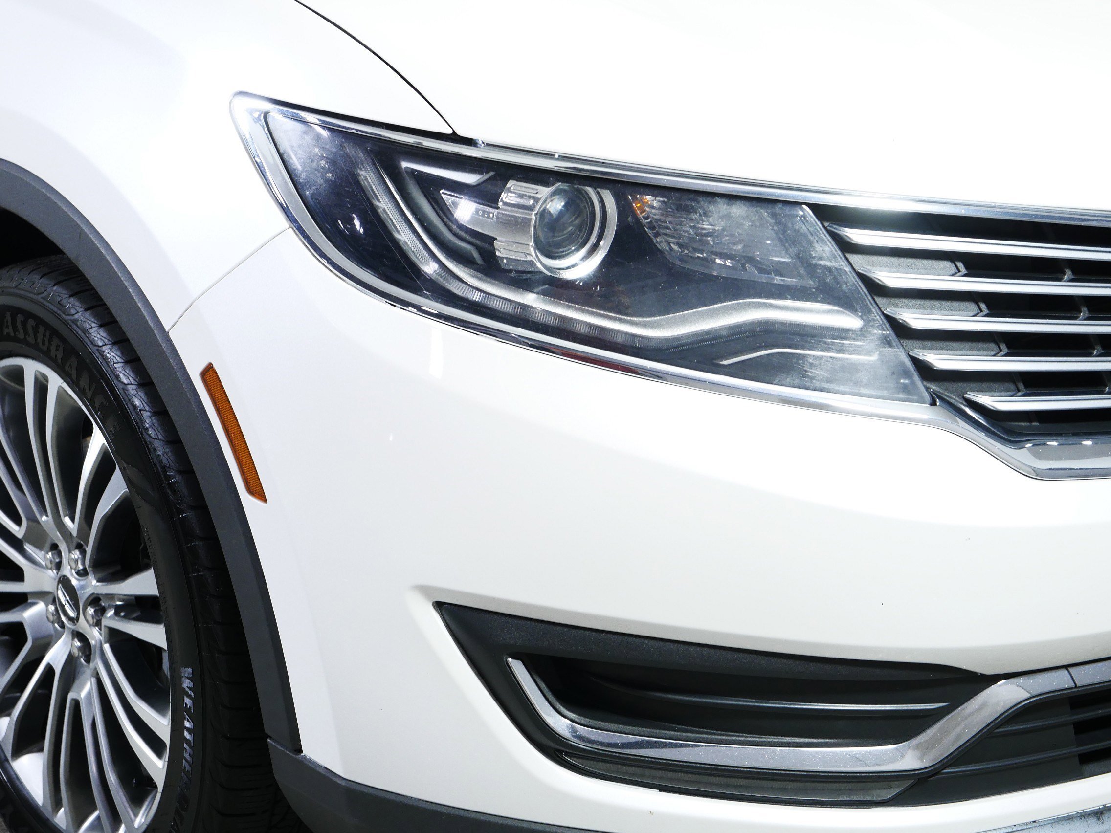 Used 2016 Lincoln MKX Reserve w/ Climate Package AWD/4WD image 16