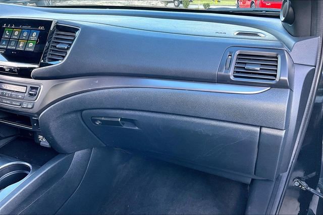 Used 2022 Honda Pilot Sport image 21