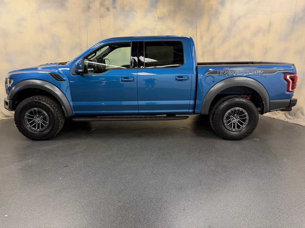 Used 2019 Ford F150 Raptor w/ Equipment Group 802A Luxury AWD/4WD image 3