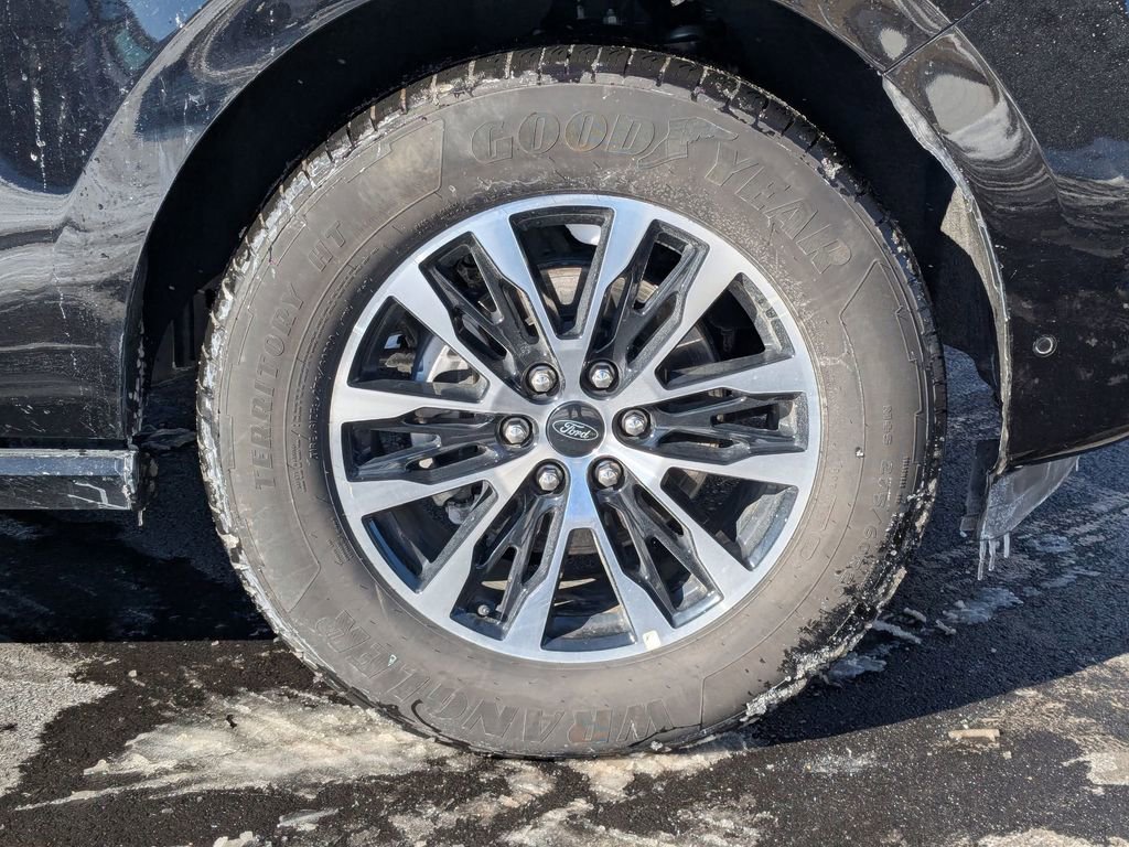 Used 2025 Ford Expedition Max Platinum image 13