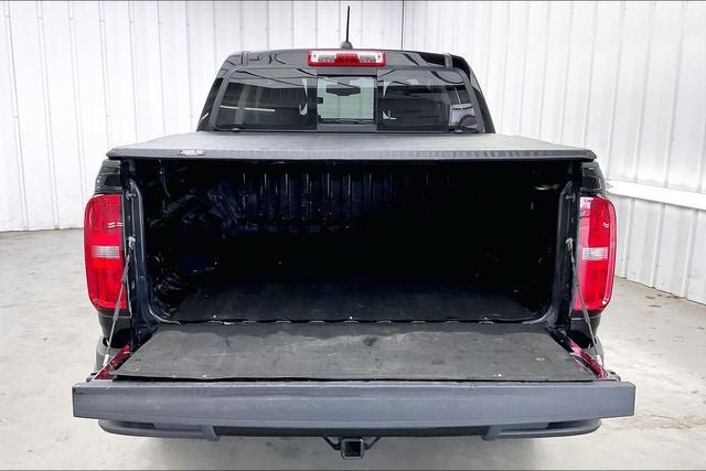 Used 2017 Chevrolet Colorado Z71 AWD/4WD image 34