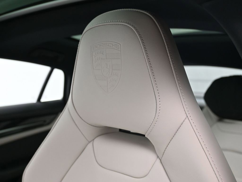 Certified 2026 Porsche Panamera 4 image 19