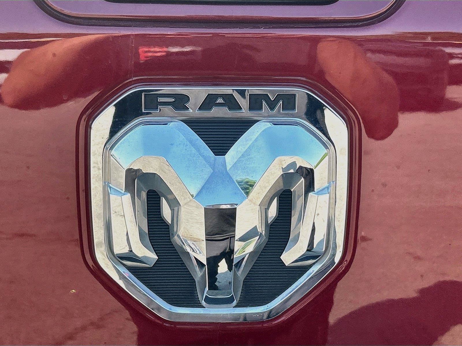 Used 2022 RAM 1500 Laramie AWD/4WD image 12