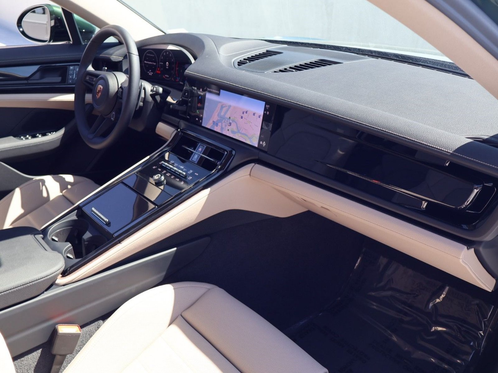 New 2026 Porsche Panamera 4 AWD/4WD image 25