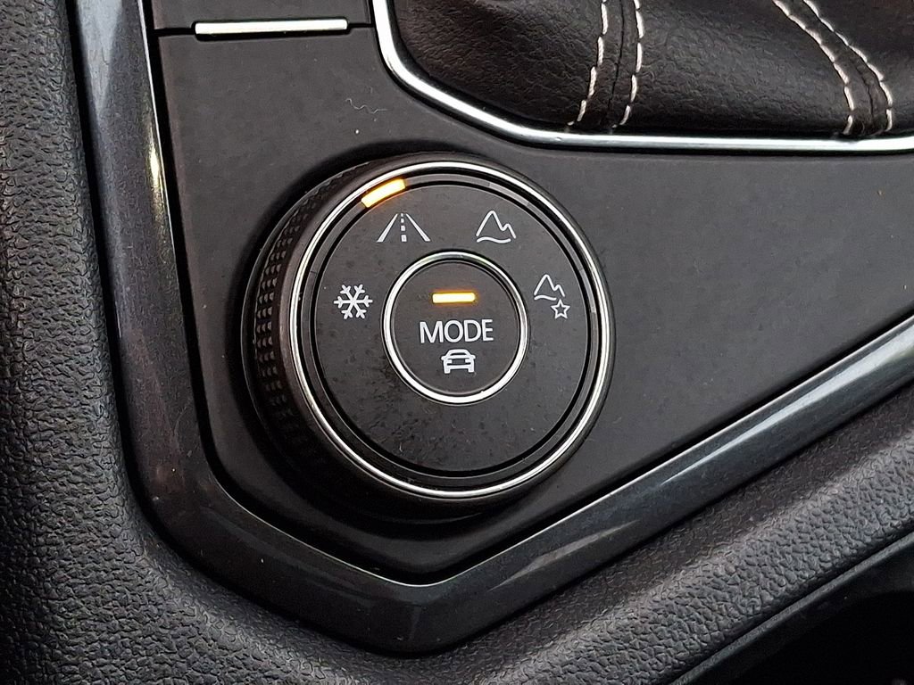 Used 2022 Volkswagen Tiguan SEL R-Line AWD/4WD image 20