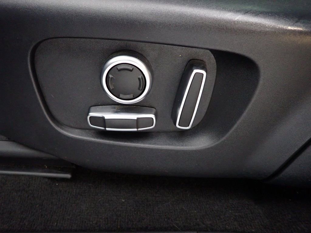 Used 2022 Land Rover Range Rover Evoque SE image 24