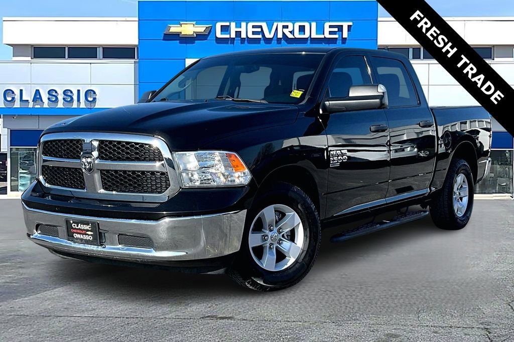 Used 2022 RAM 1500 Classic SLT w/ Trailer & Traction Group image 3