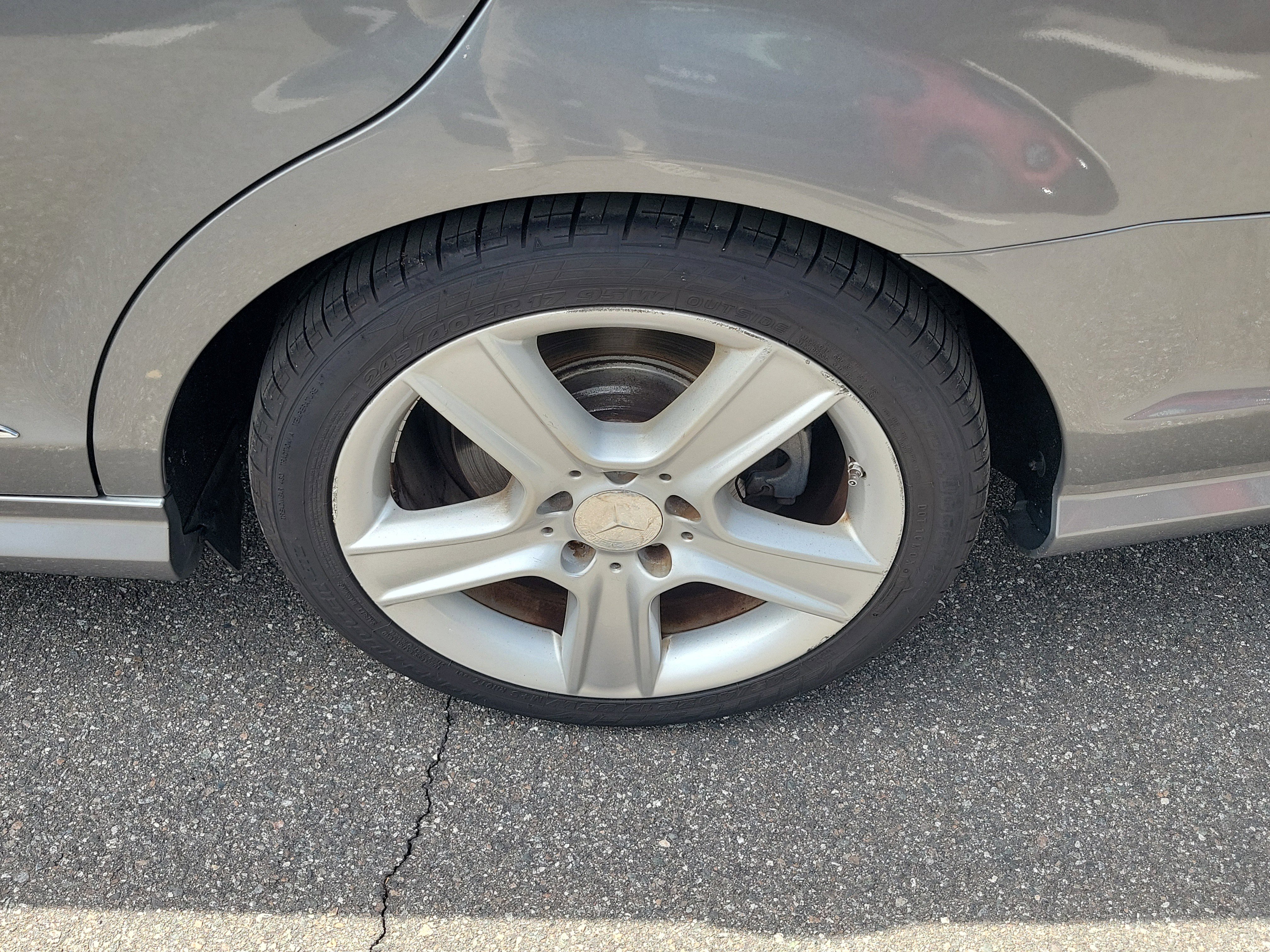 Used 2010 Mercedes-Benz C 300 Sedan image 39