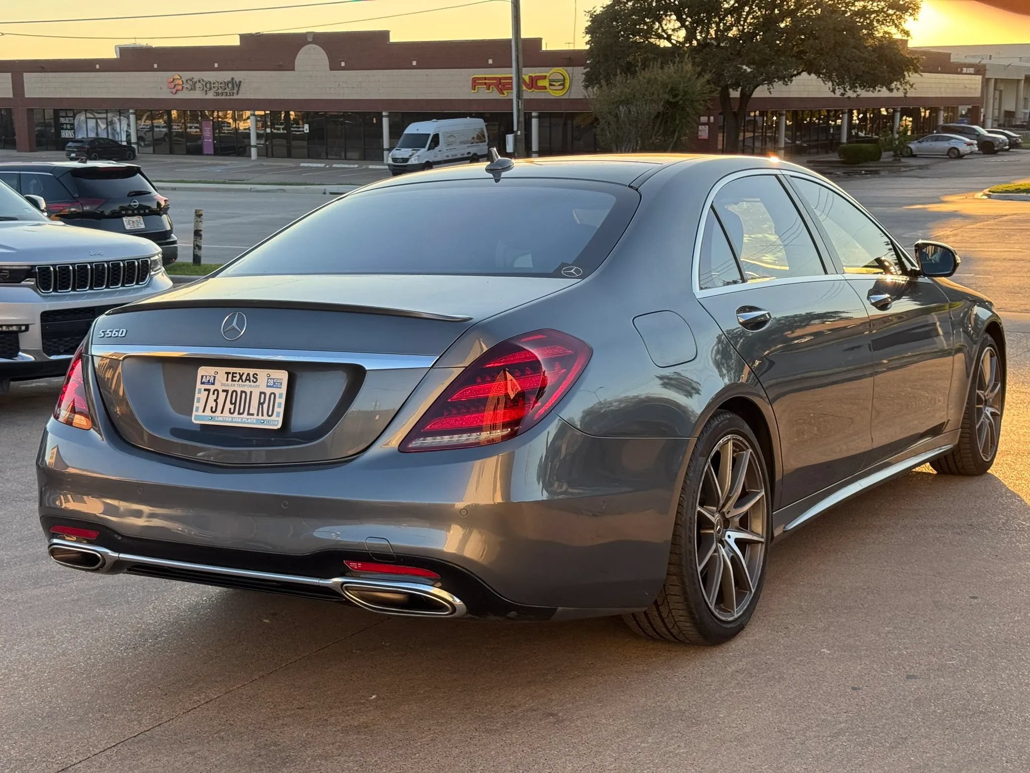 Used 2019 Mercedes-Benz S 560 Sedan image 5