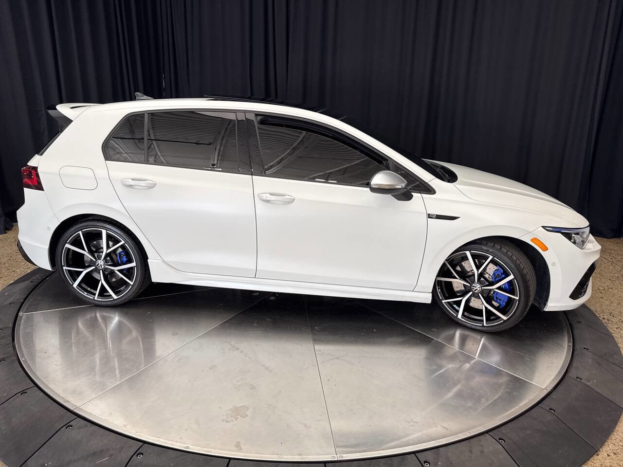 Used 2024 Volkswagen Golf R image 11