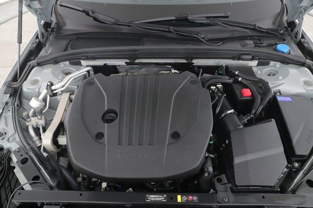 Used 2025 Volvo S60 B5 Core AWD/4WD image 15
