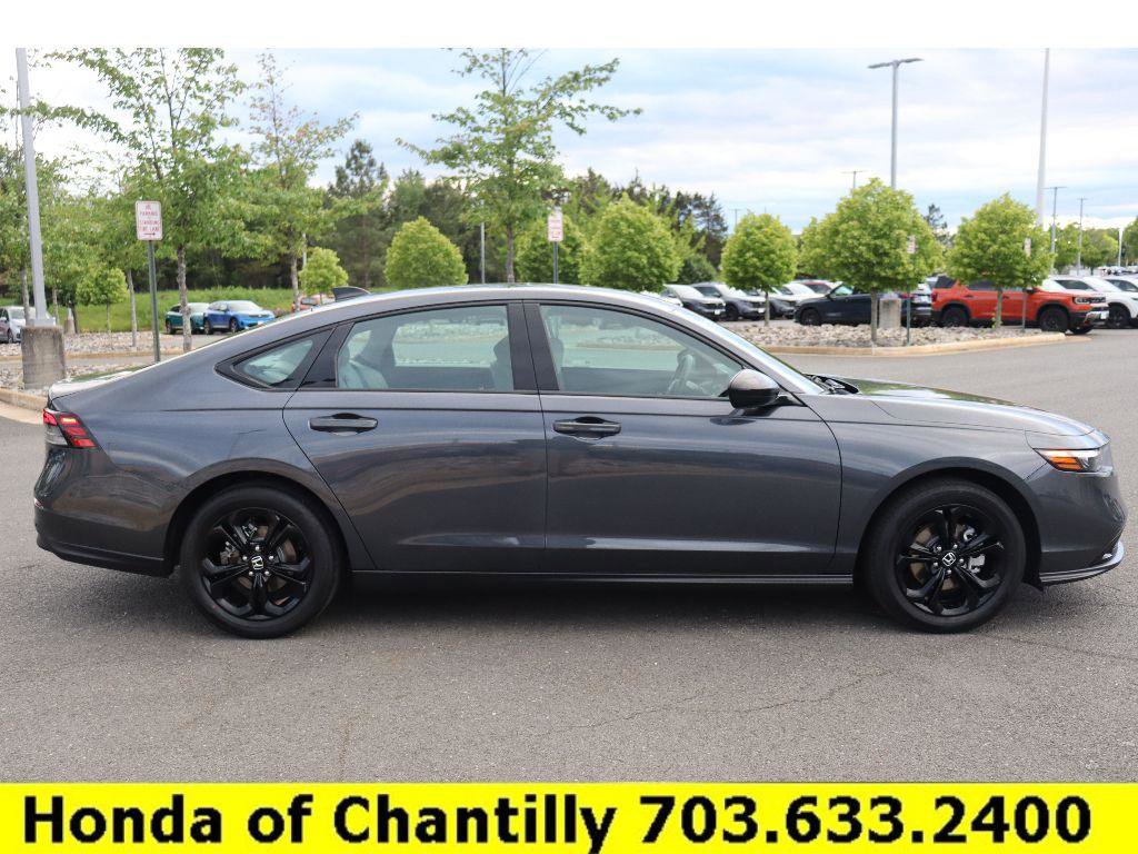 Certified 2025 Honda Accord SE image 8
