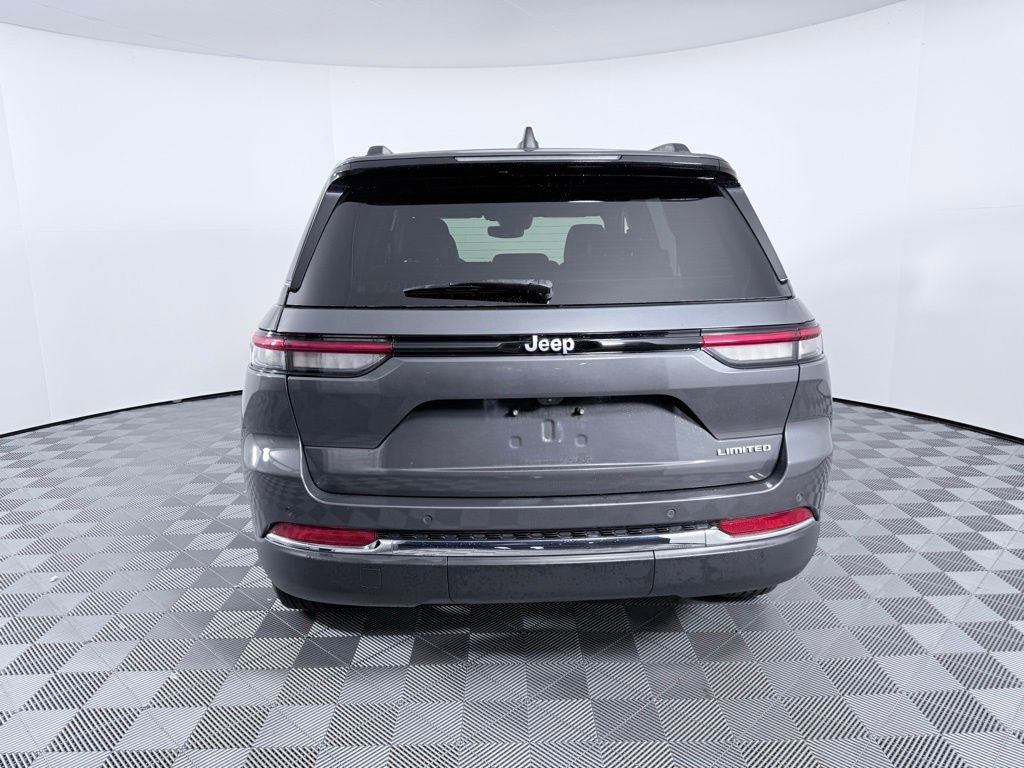Used 2024 Jeep Grand Cherokee Limited w/ Trailer Tow Package image 4