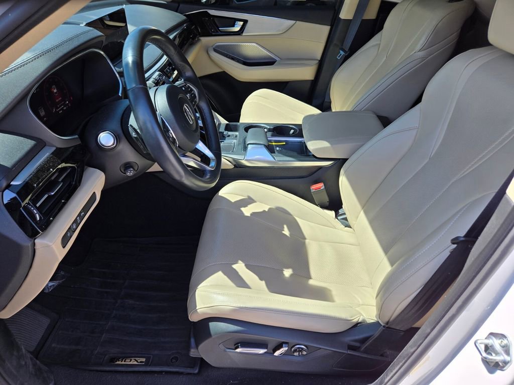 Certified 2024 Acura MDX FWD w/ Technology Package image 6