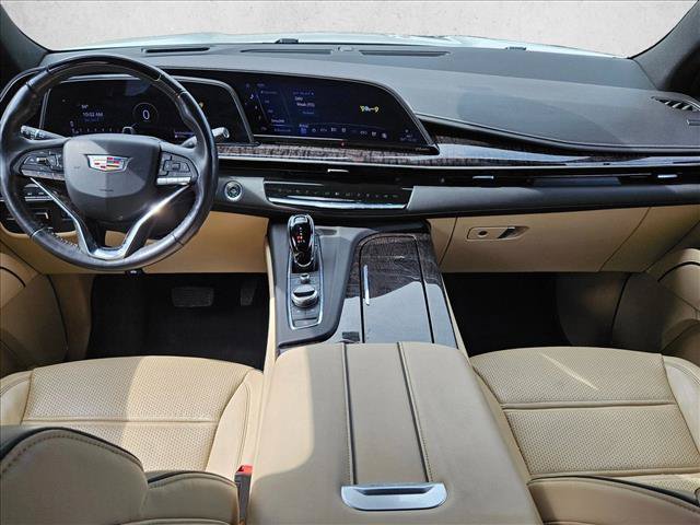 Used 2023 Cadillac Escalade Premium Luxury w/ Performance Package AWD/4WD image 17