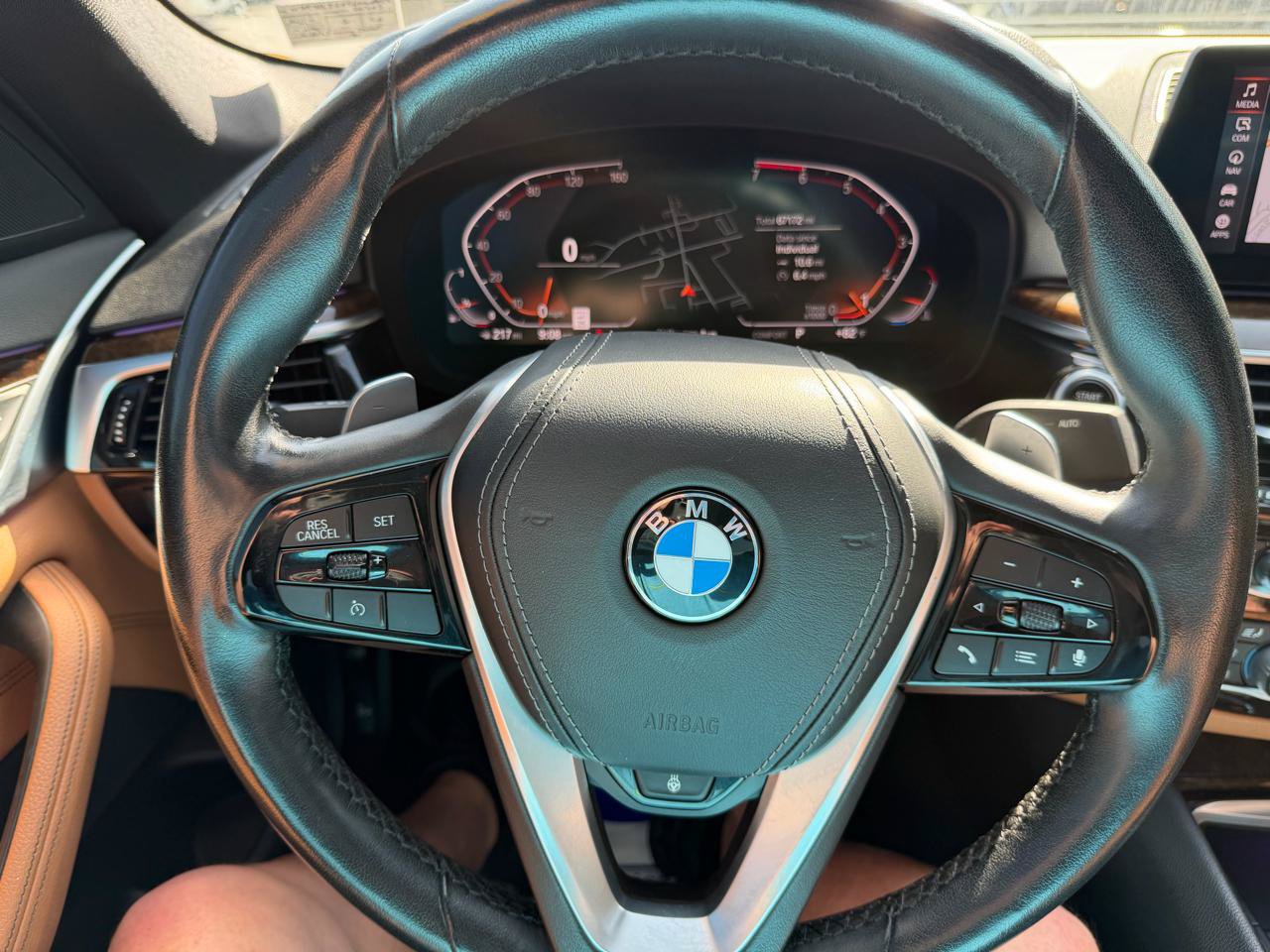 Used 2020 BMW 530i xDrive w/ Premium Package AWD/4WD image 18