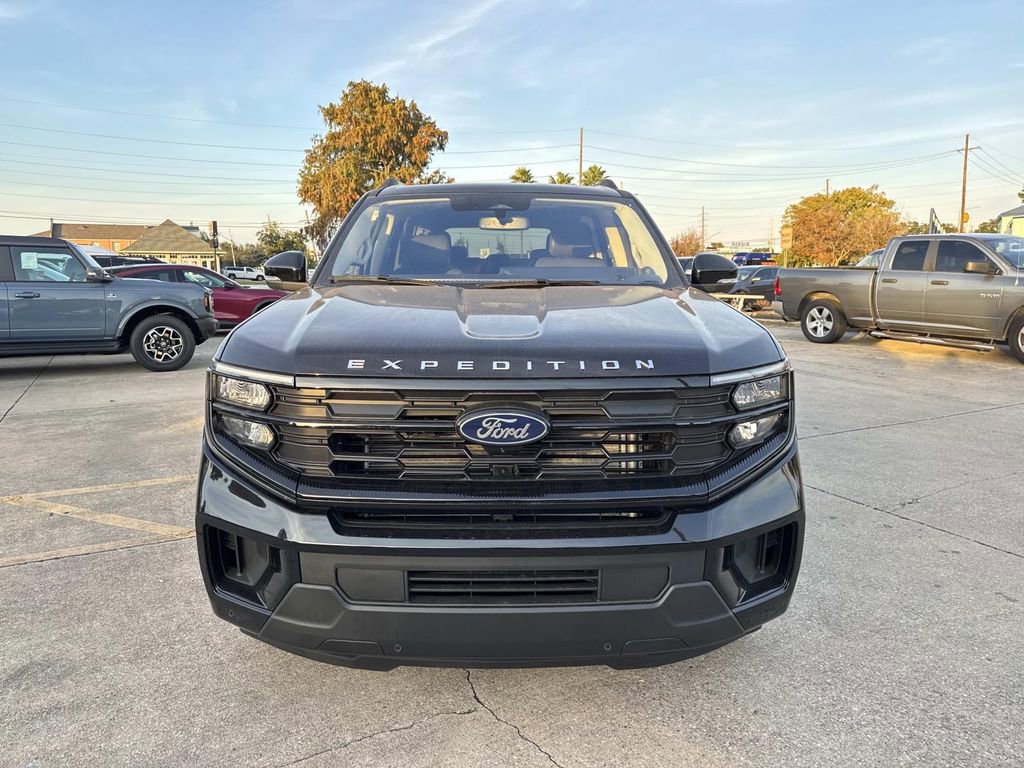 New 2025 Ford Expedition Max Active image 2