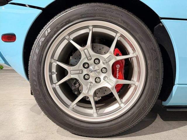 Used 2006 Ford GT RWD image 63