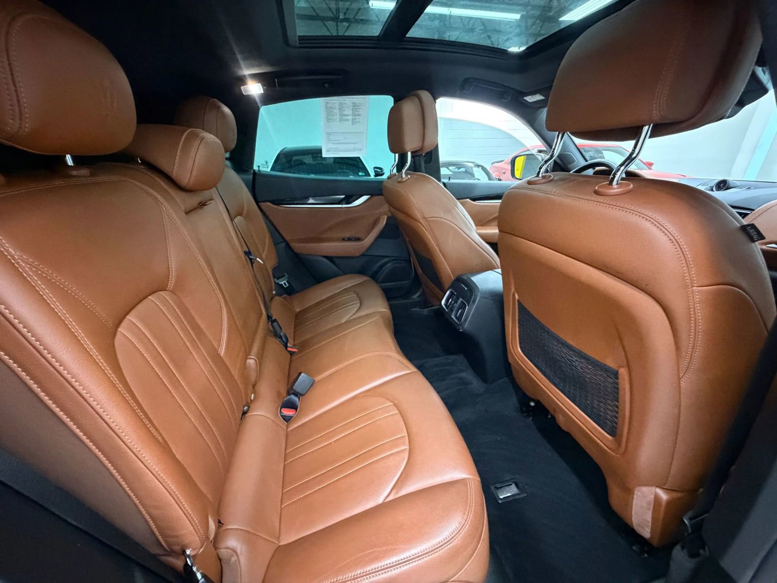 Used 2021 Maserati Levante AWD/4WD image 19