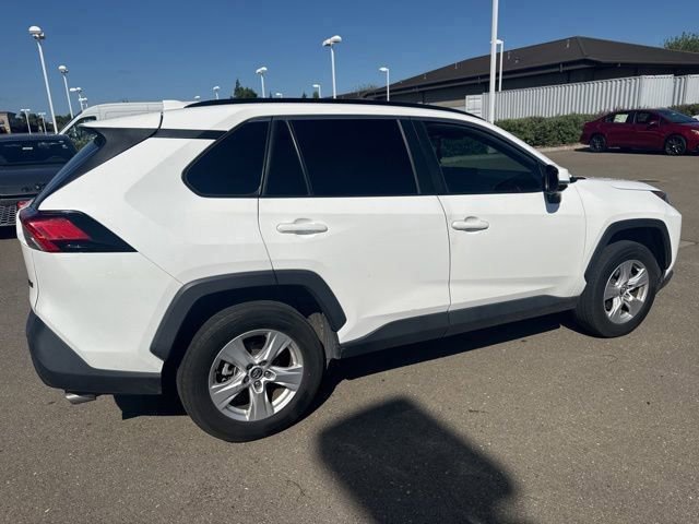 Used 2020 Toyota RAV4 XLE w/ Convenience Package image 6