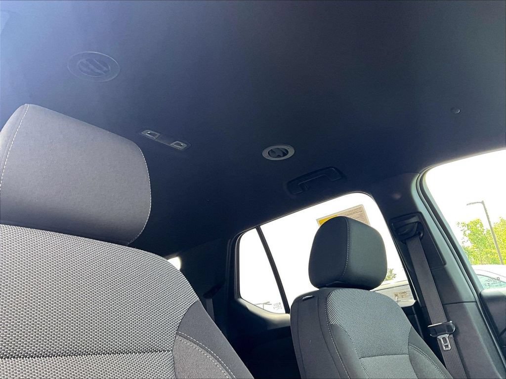 Used 2023 Chevrolet Traverse LT AWD/4WD image 23