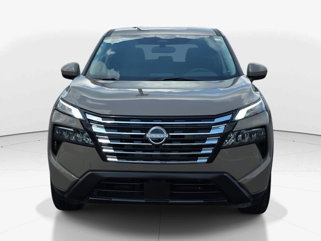 Used 2025 Nissan Rogue SV FWD image 12