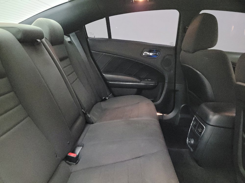 Used 2014 Dodge Charger R/T image 19