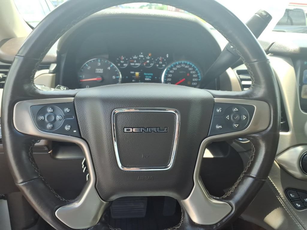 Used 2019 GMC Yukon Denali w/ Denali Ultimate Package AWD/4WD image 7