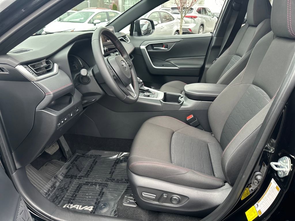 Certified 2025 Toyota RAV4 SE image 12