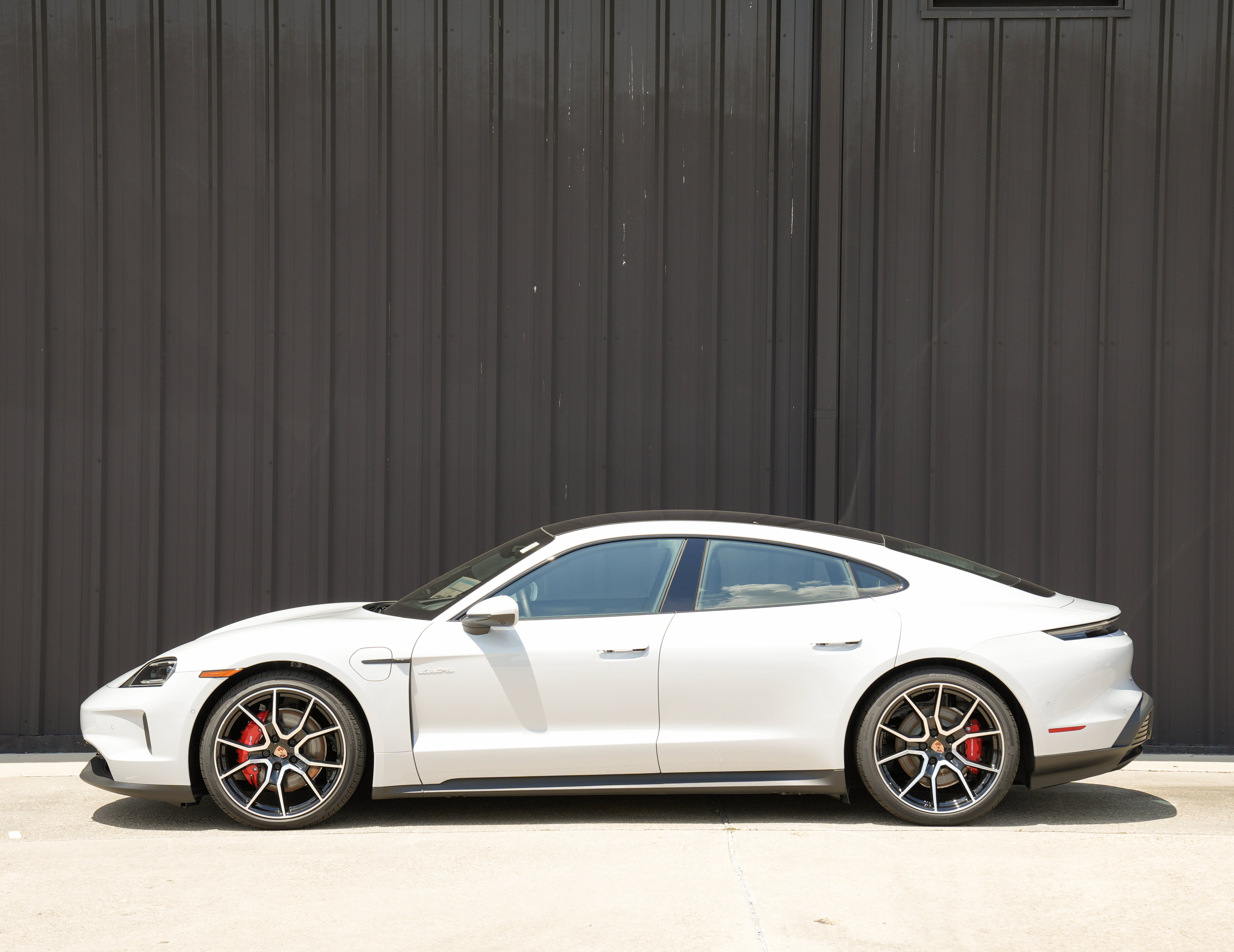 New 2026 Porsche Taycan 4S AWD/4WD image 2
