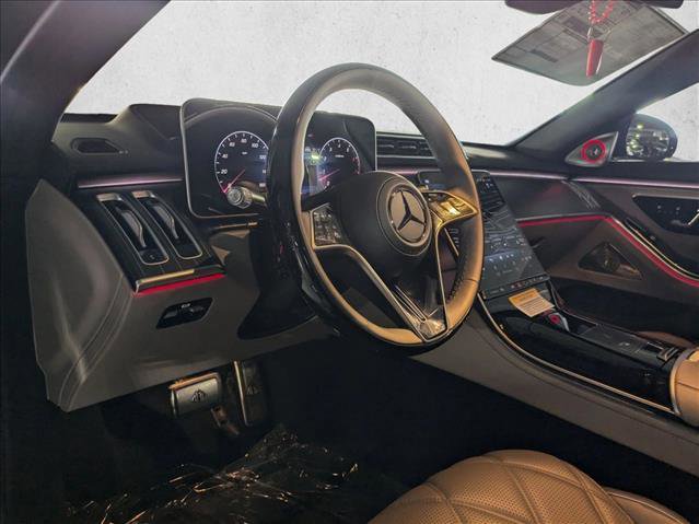 New 2025 Mercedes-Benz Maybach S 680 4MATIC video 3