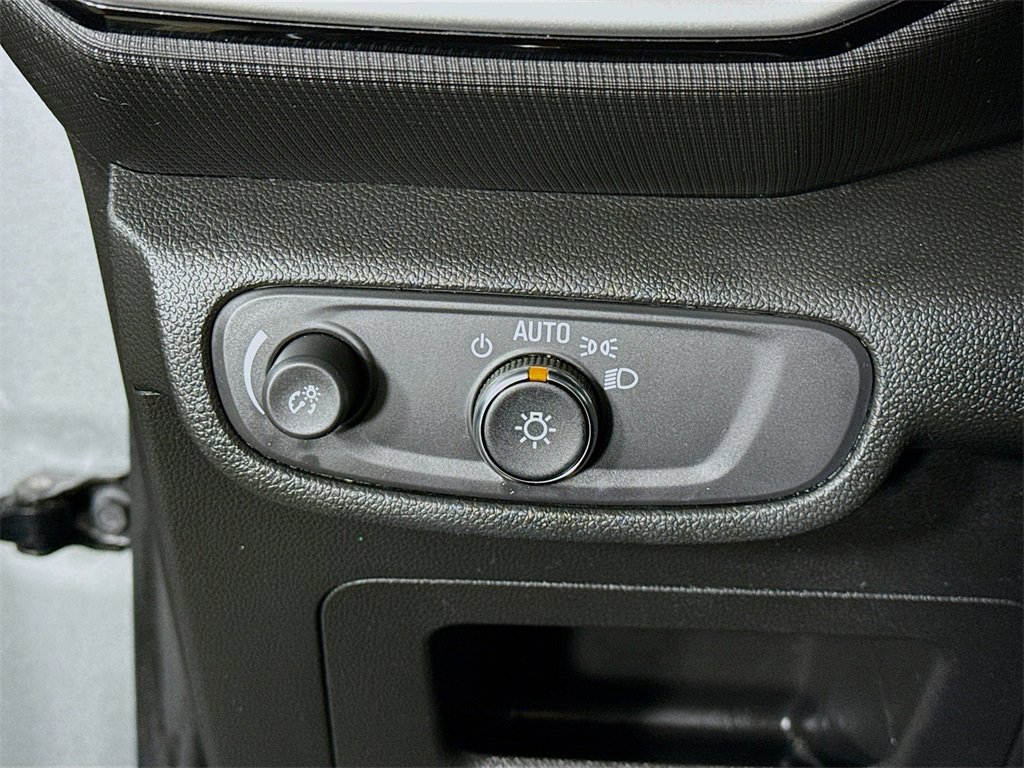 Used 2023 Chevrolet TrailBlazer LS image 17