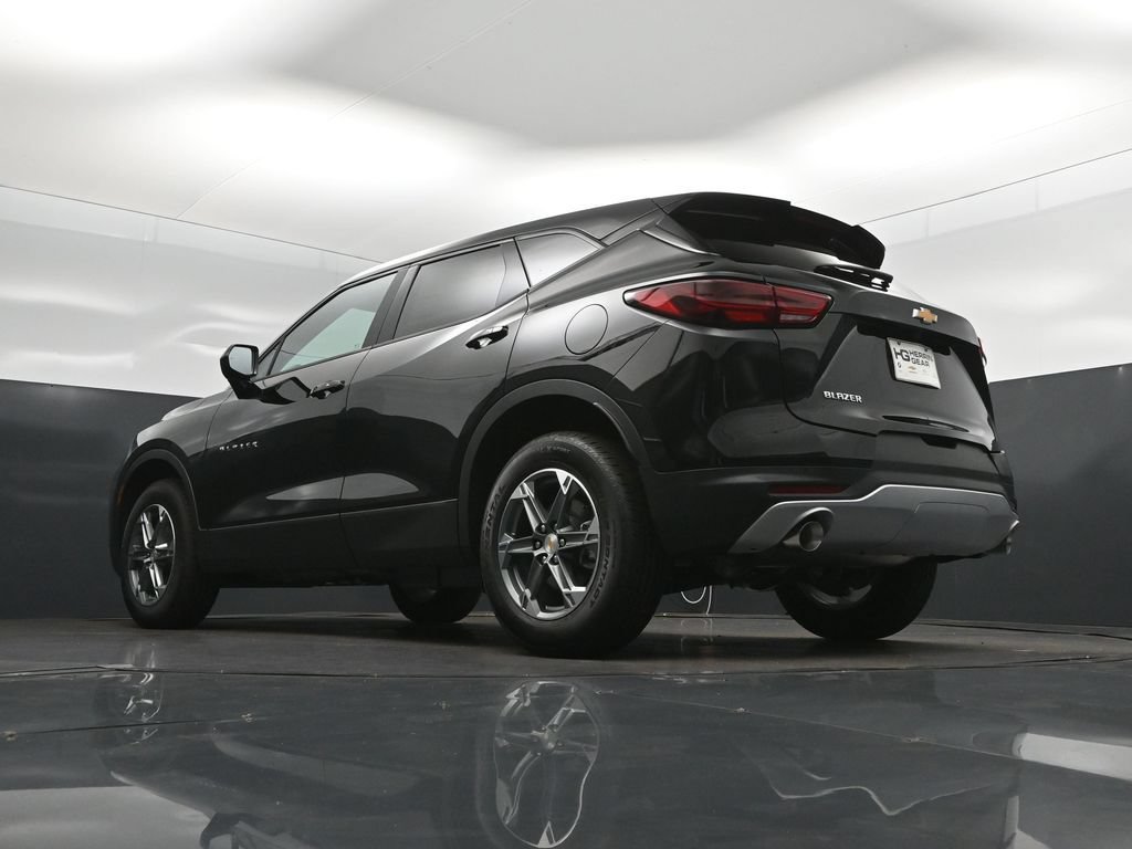 New 2026 Chevrolet Blazer LT FWD image 40