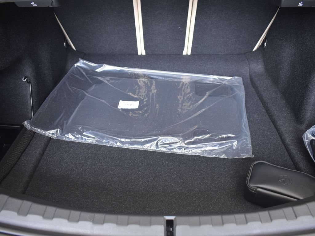 Used 2026 BMW 330i Sedan w/ Convenience Package RWD image 20