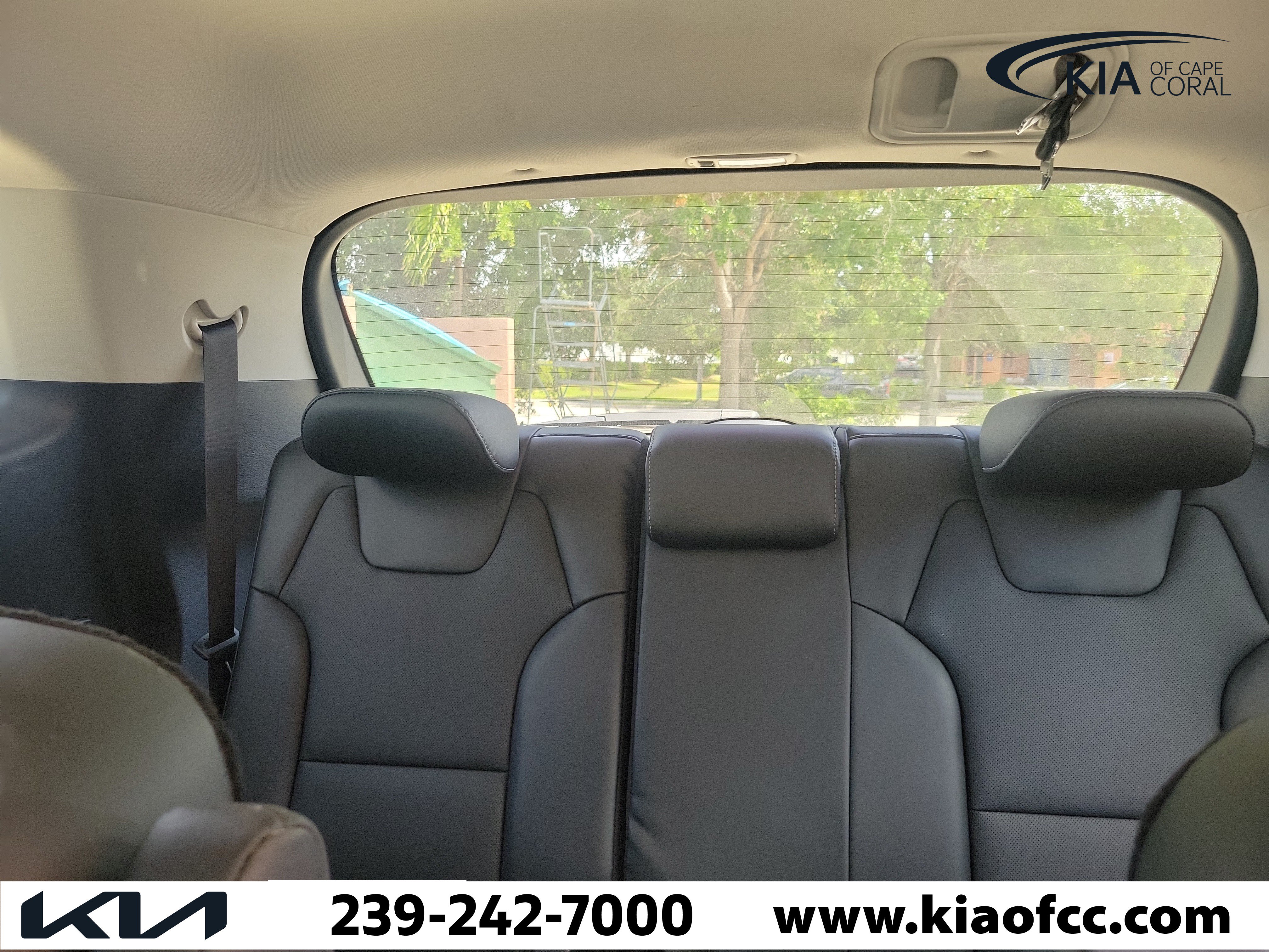 Used 2021 Kia Telluride EX w/ EX Premium Package AWD/4WD image 16