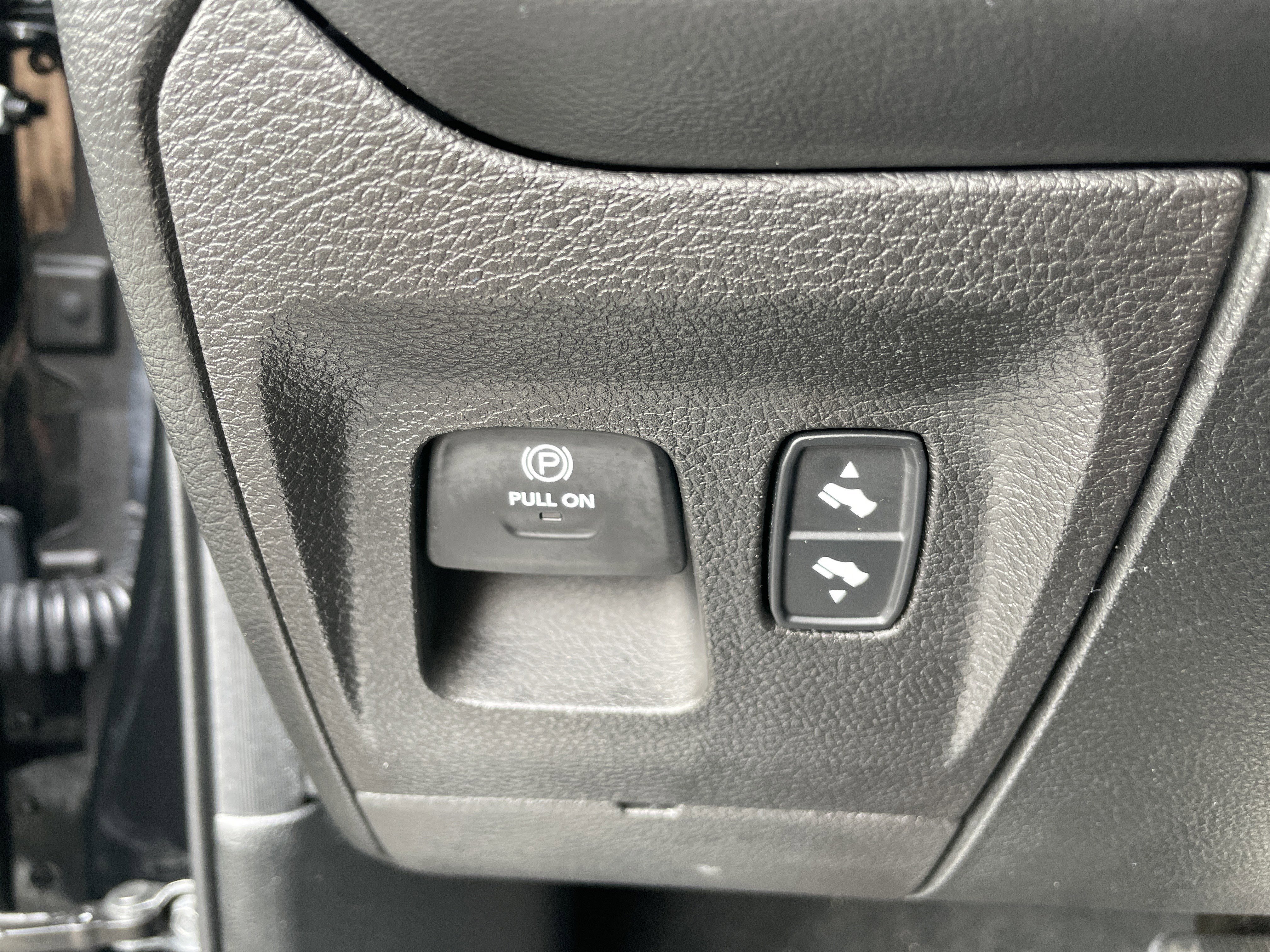 Used 2020 RAM 1500 Limited w/ Black Appearance Package image 46