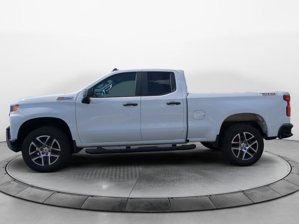 Used 2020 Chevrolet Silverado 1500 Custom Trail Boss w/ Custom Convenience Package AWD/4WD image 4