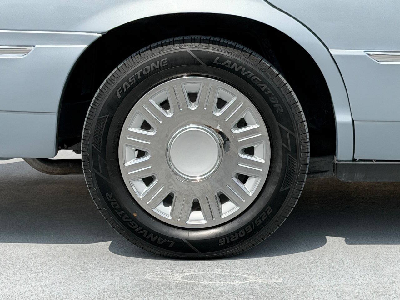 Used 2004 Mercury Grand Marquis LS RWD image 35