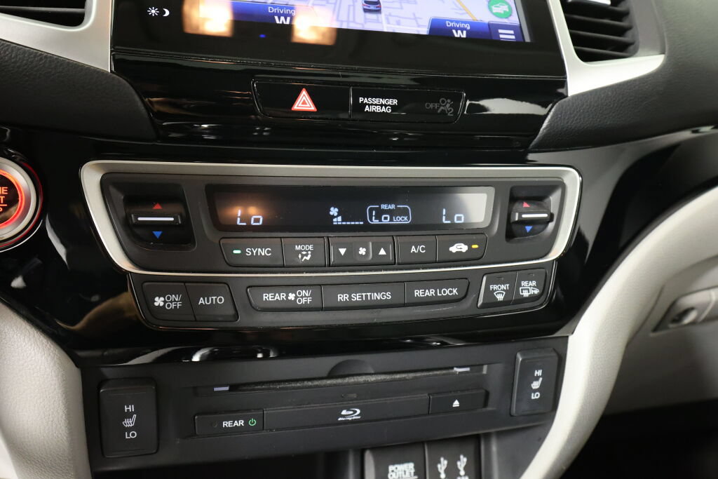 Used 2016 Honda Pilot Touring image 39