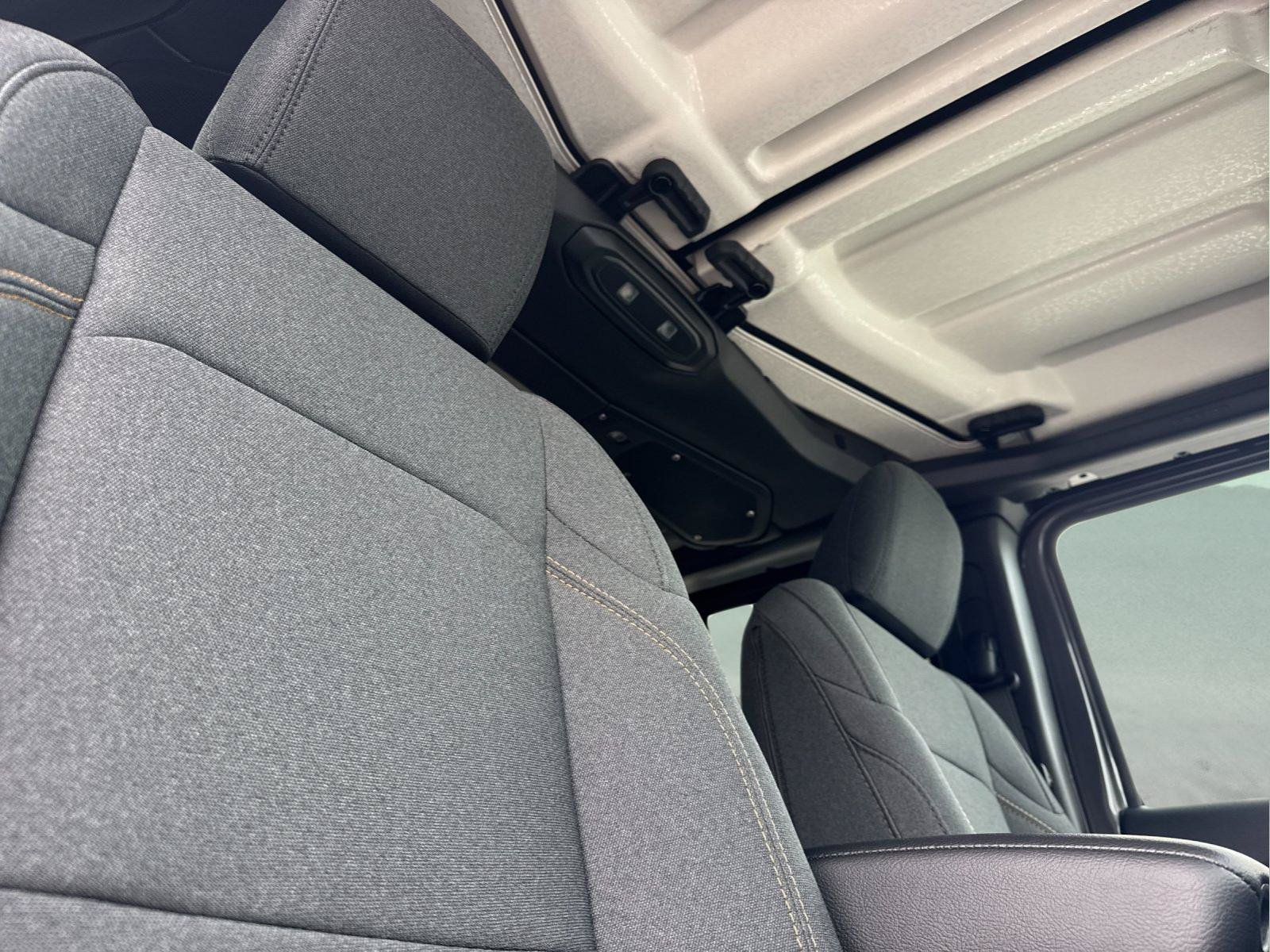 New 2026 Jeep Gladiator Sport AWD/4WD image 16