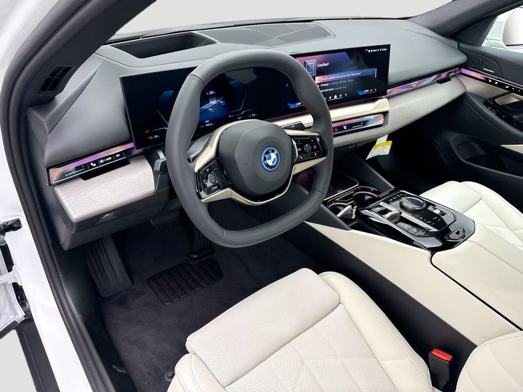 New 2026 BMW i5 eDrive40 w/ Premium Package image 9