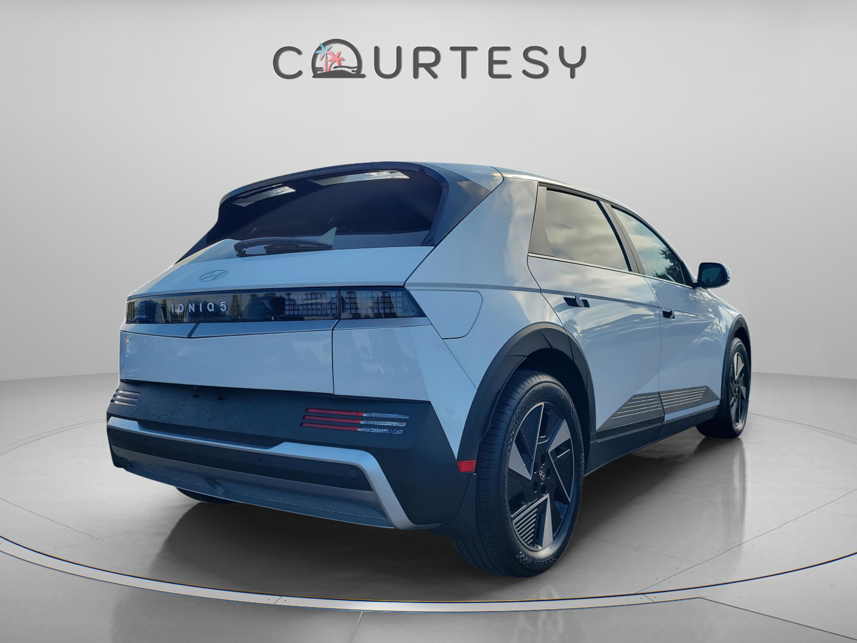 New 2026 Hyundai Ioniq 5 SEL image 4