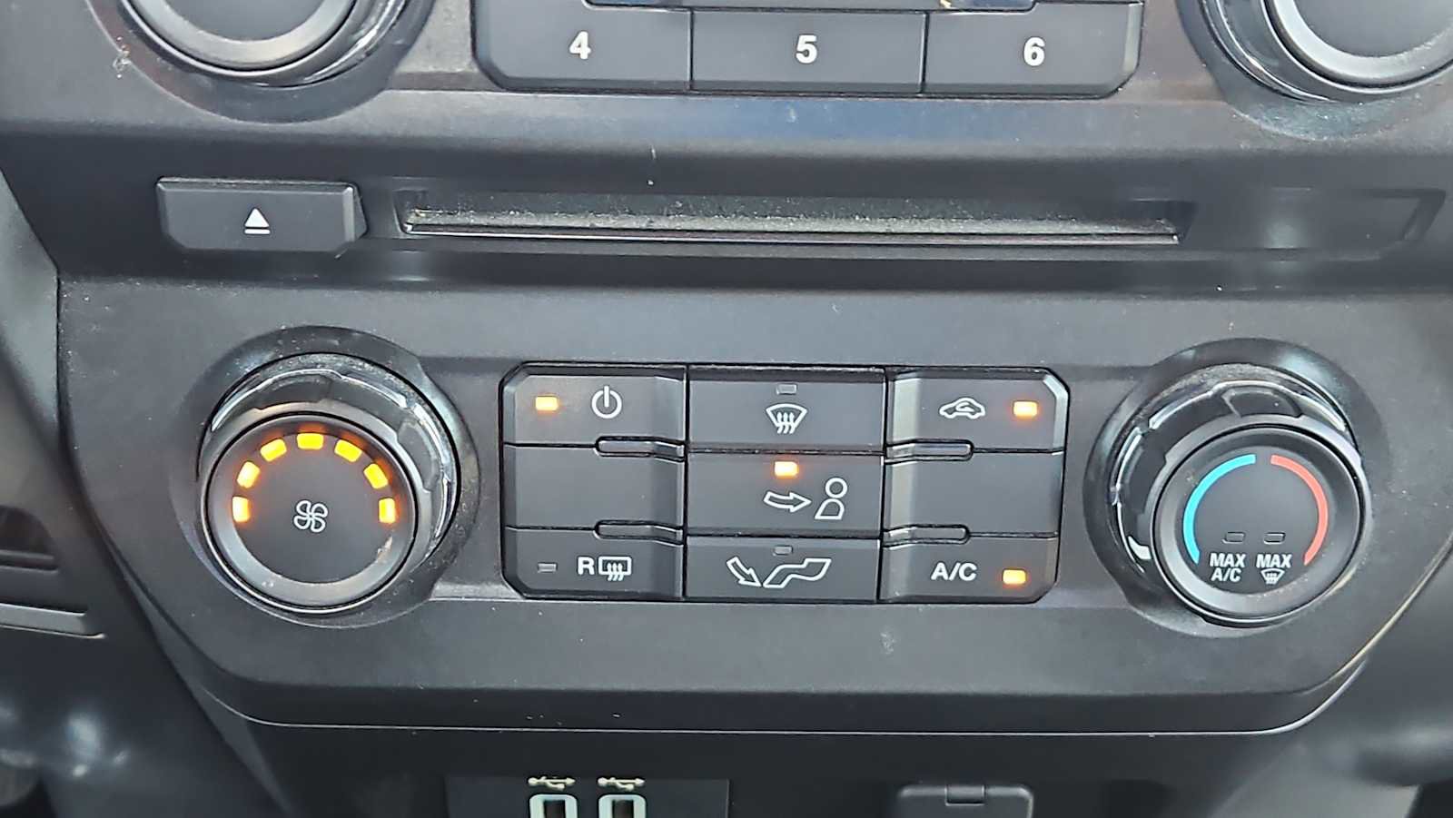 Used 2018 Ford F150 XLT image 16