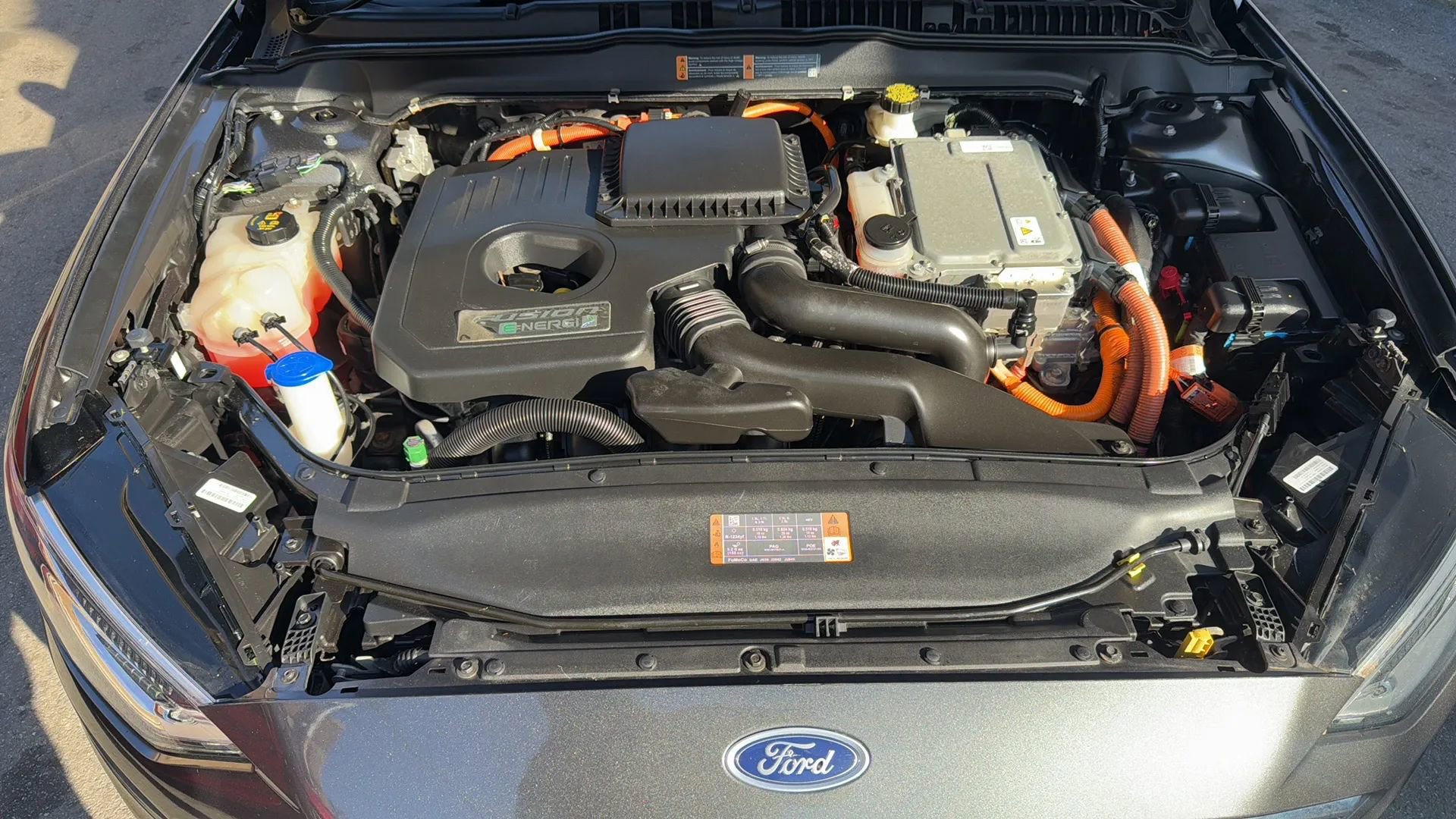 Used 2018 Ford Fusion Energi SE image 24