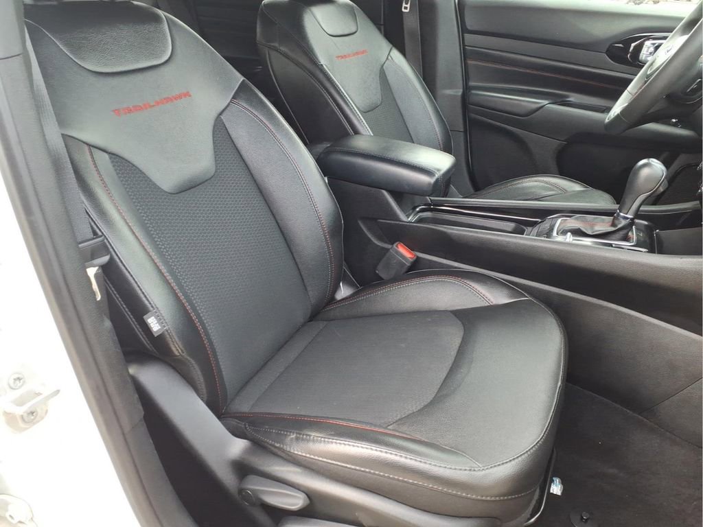 Used 2023 Jeep Compass Trailhawk image 15
