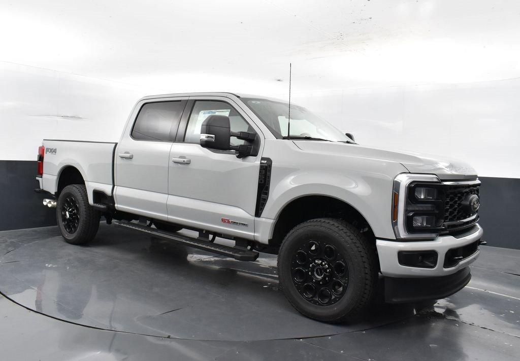 New 2025 Ford F350 XLT w/ Black Appearance Package image 4