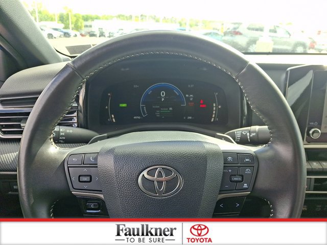 Certified 2025 Toyota Camry SE FWD image 18