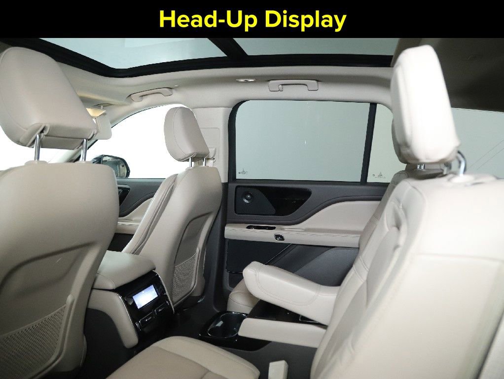 Certified 2023 Lincoln Aviator Reserve w/ Equipment Group 201A image 17